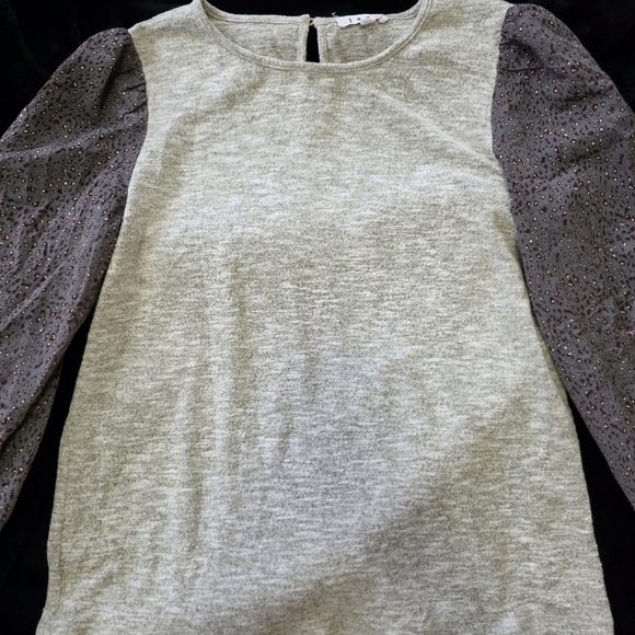 THML Tops - THML Gray Top with Patterned Sleeves